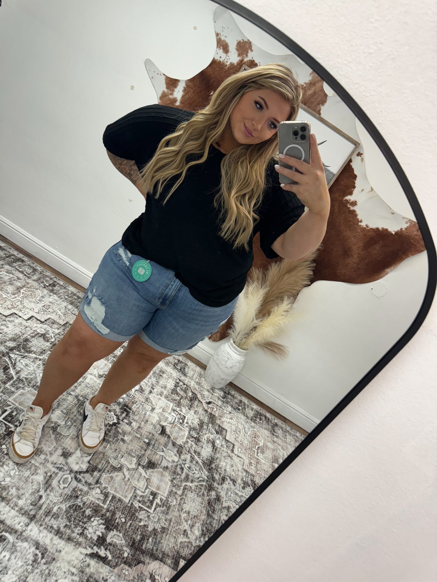 Georgia Distressed Shorts