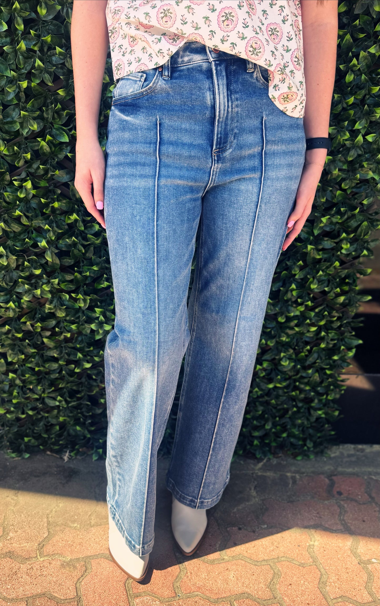 Magnolia Seam Jeans