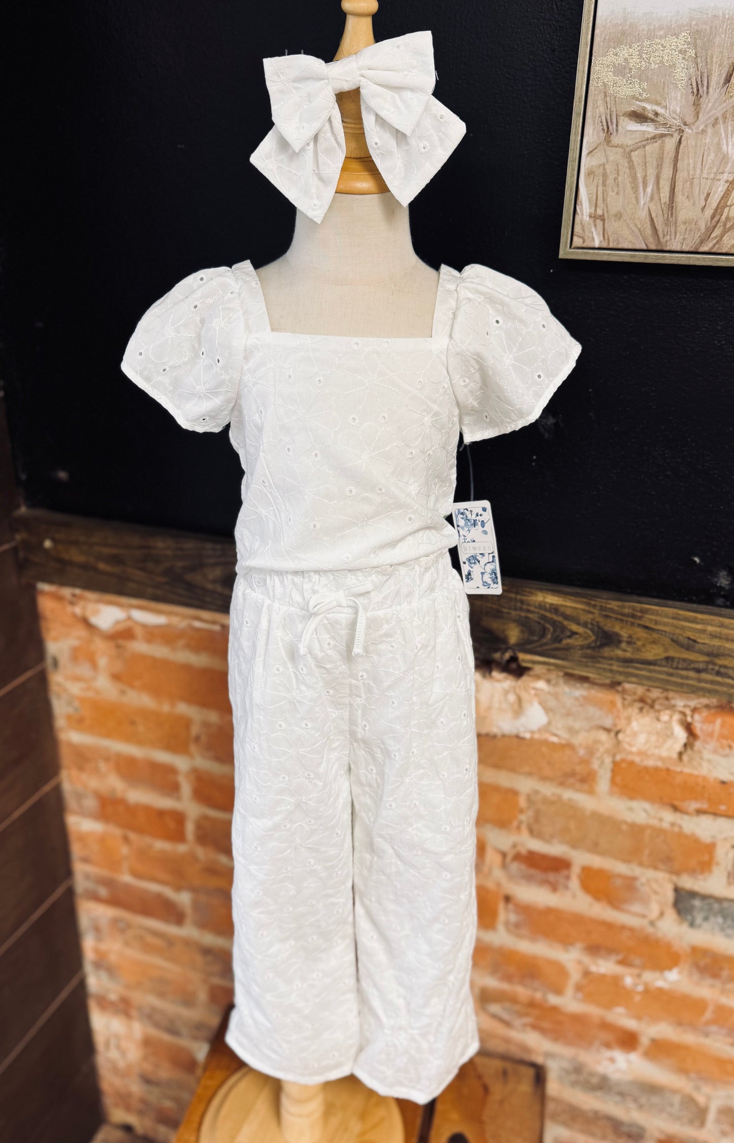 2 Piece White Set