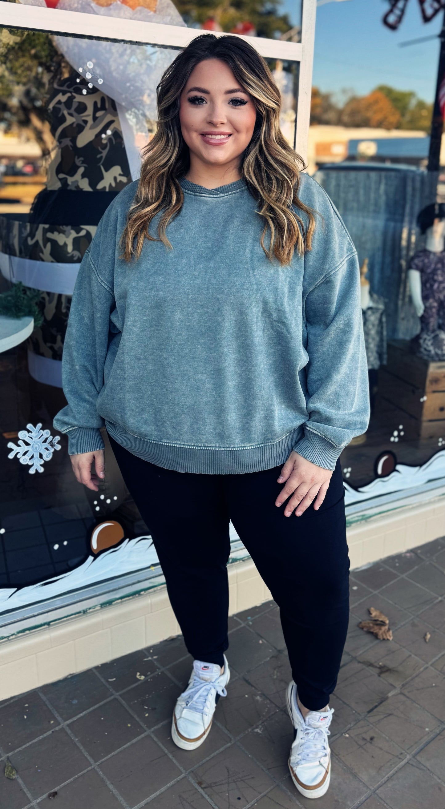 Curvy Ash Jade Pullover