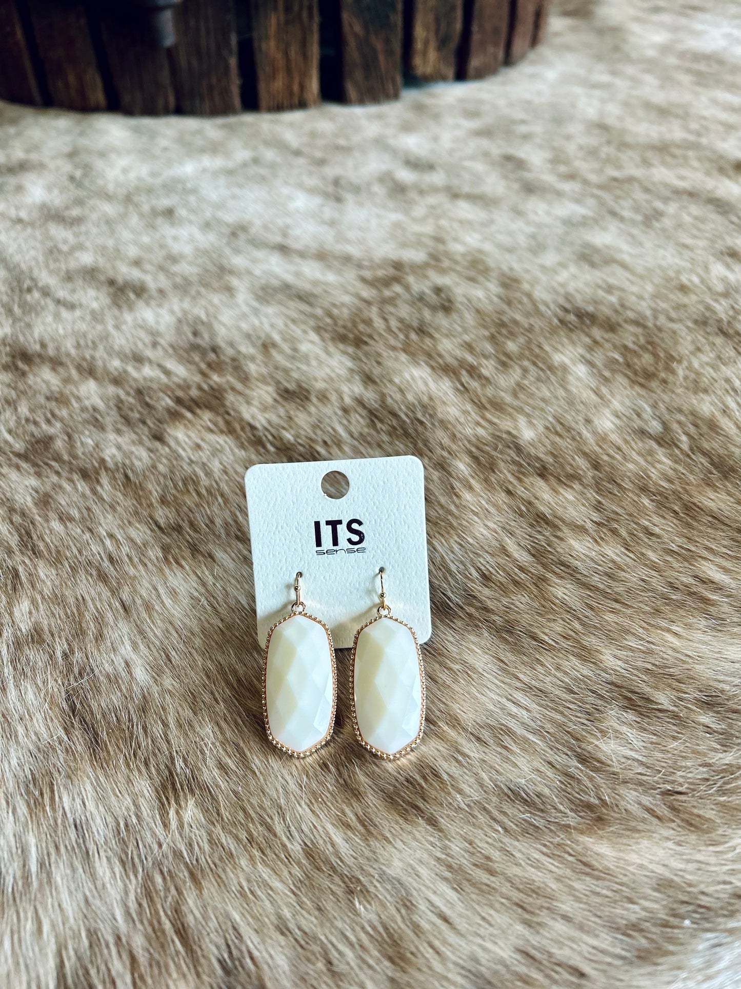 Pearl Oval Earrings