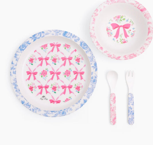 Itzy’s Ritzy Bow Plate set